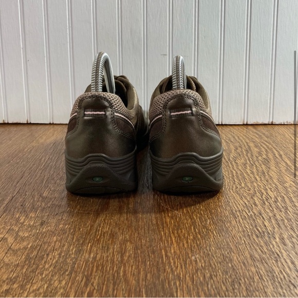 Grasshoppers Brown Suede/Copper Sneaker Wmn Sz 7.5 - Picture 3 of 11